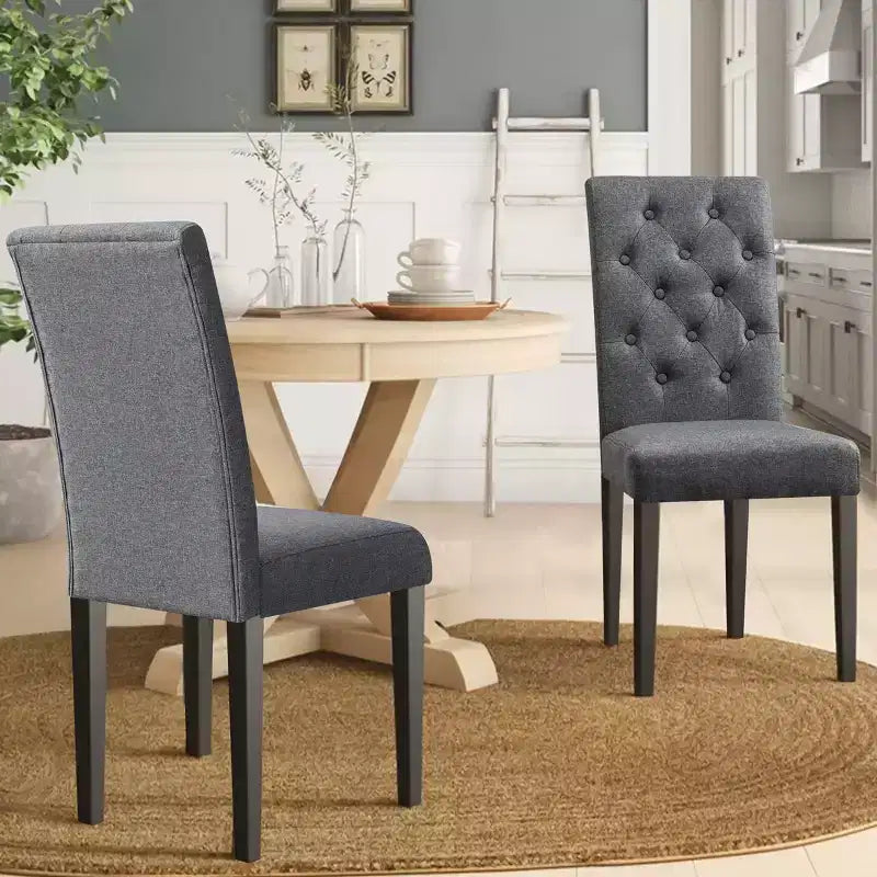 Chaise de salle à manger capitonnée