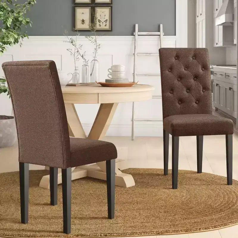 Chaise de salle à manger capitonnée