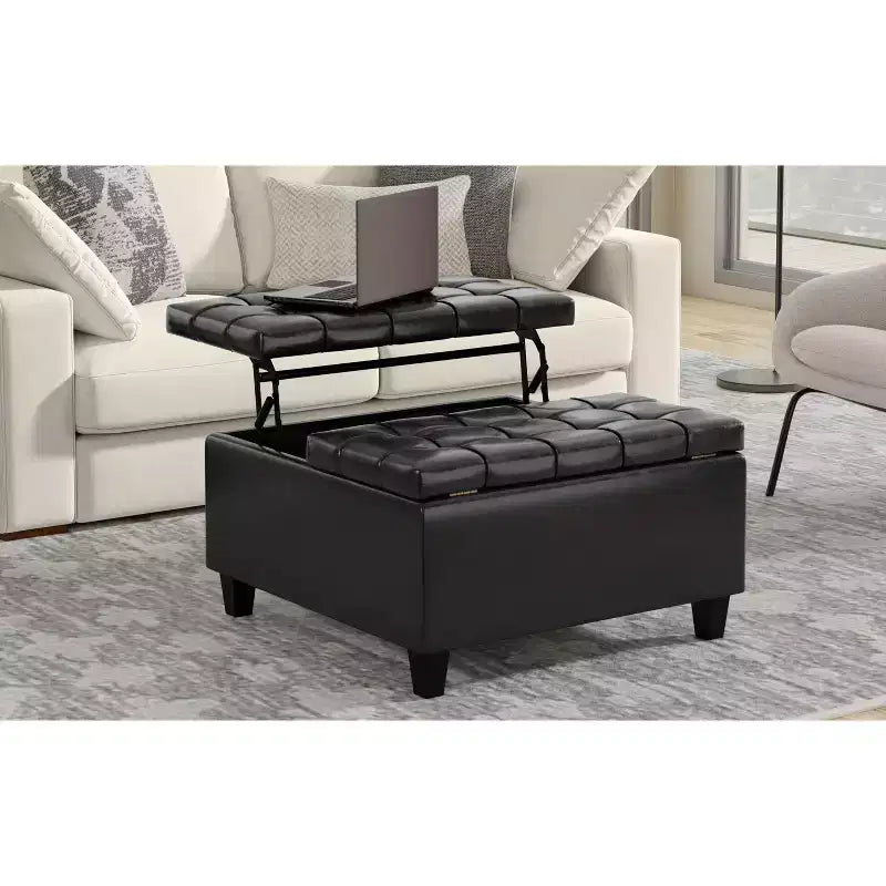Petite table basse carrée